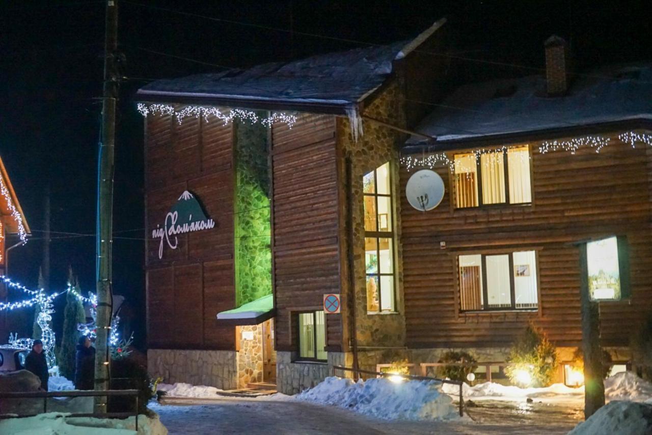 Hotel Pid Khomiakom Tatariw Exterior foto